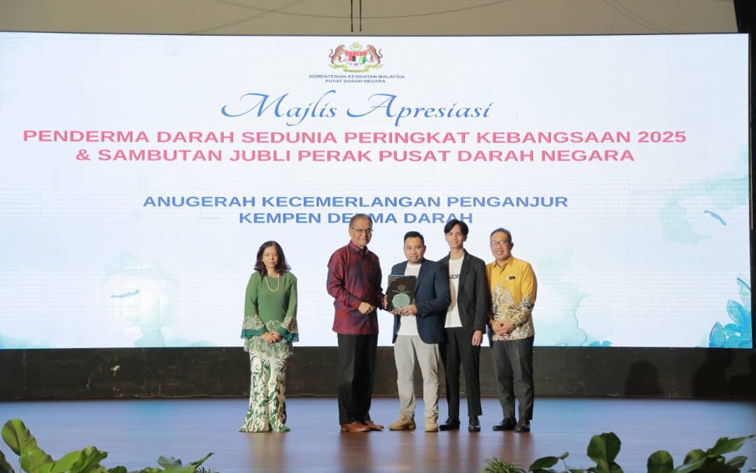 Khuddam Receives National Excellence Award for Blood Donation Campaigns